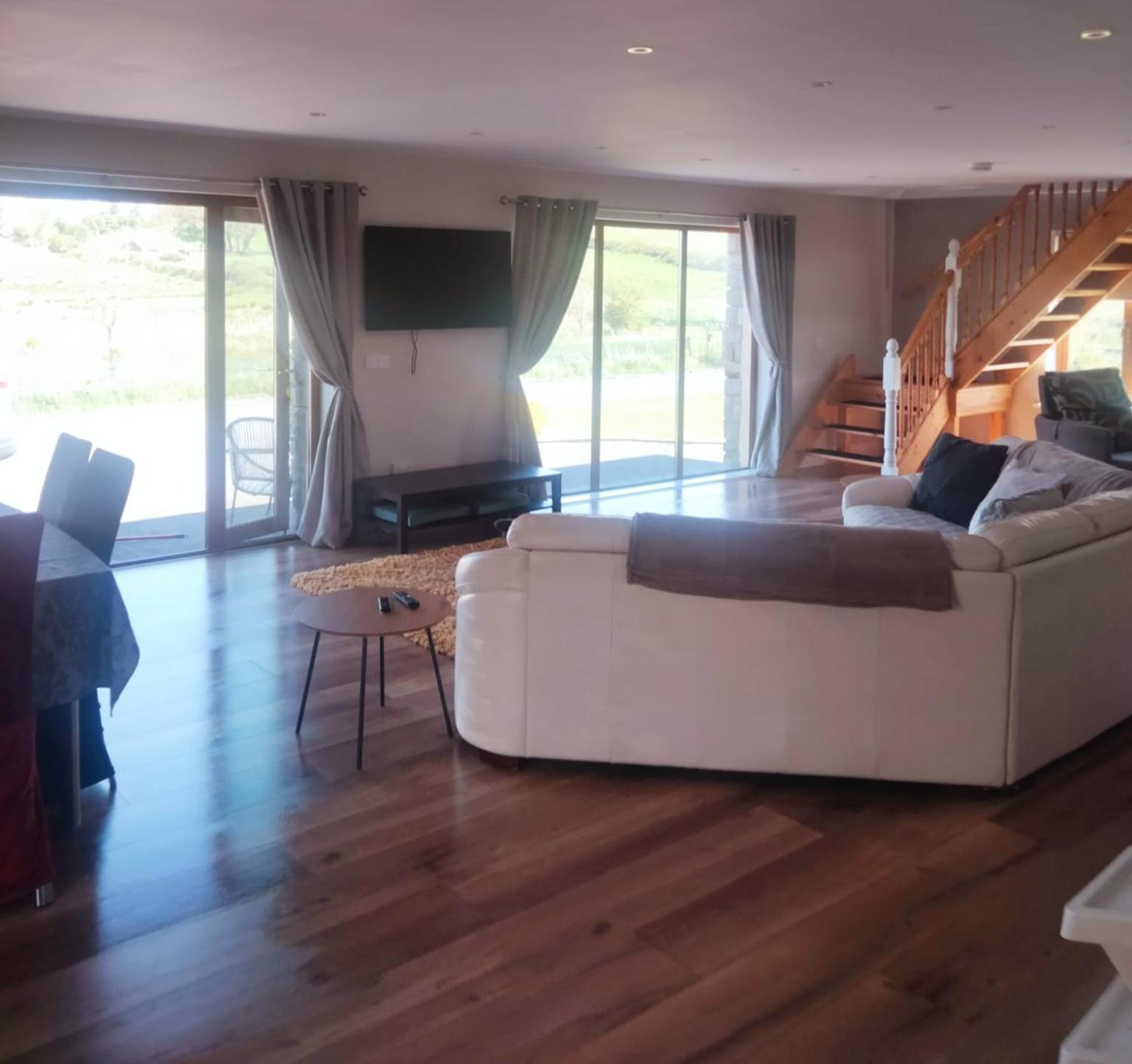 This Is It - Along The Coast Foghill Extérieur photo
