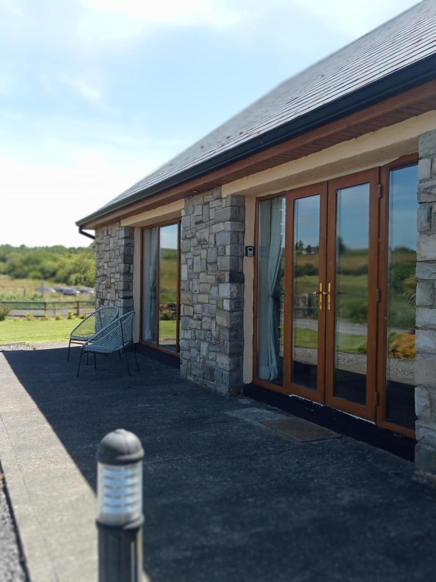 This Is It - Along The Coast Foghill Extérieur photo